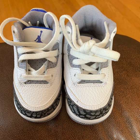 Kids Jordan retro 3